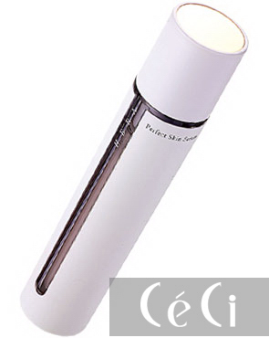 피부의 들뜬 각질을 정돈하고 매끈하게 만들어주는 세럼. 40ml, 8만원